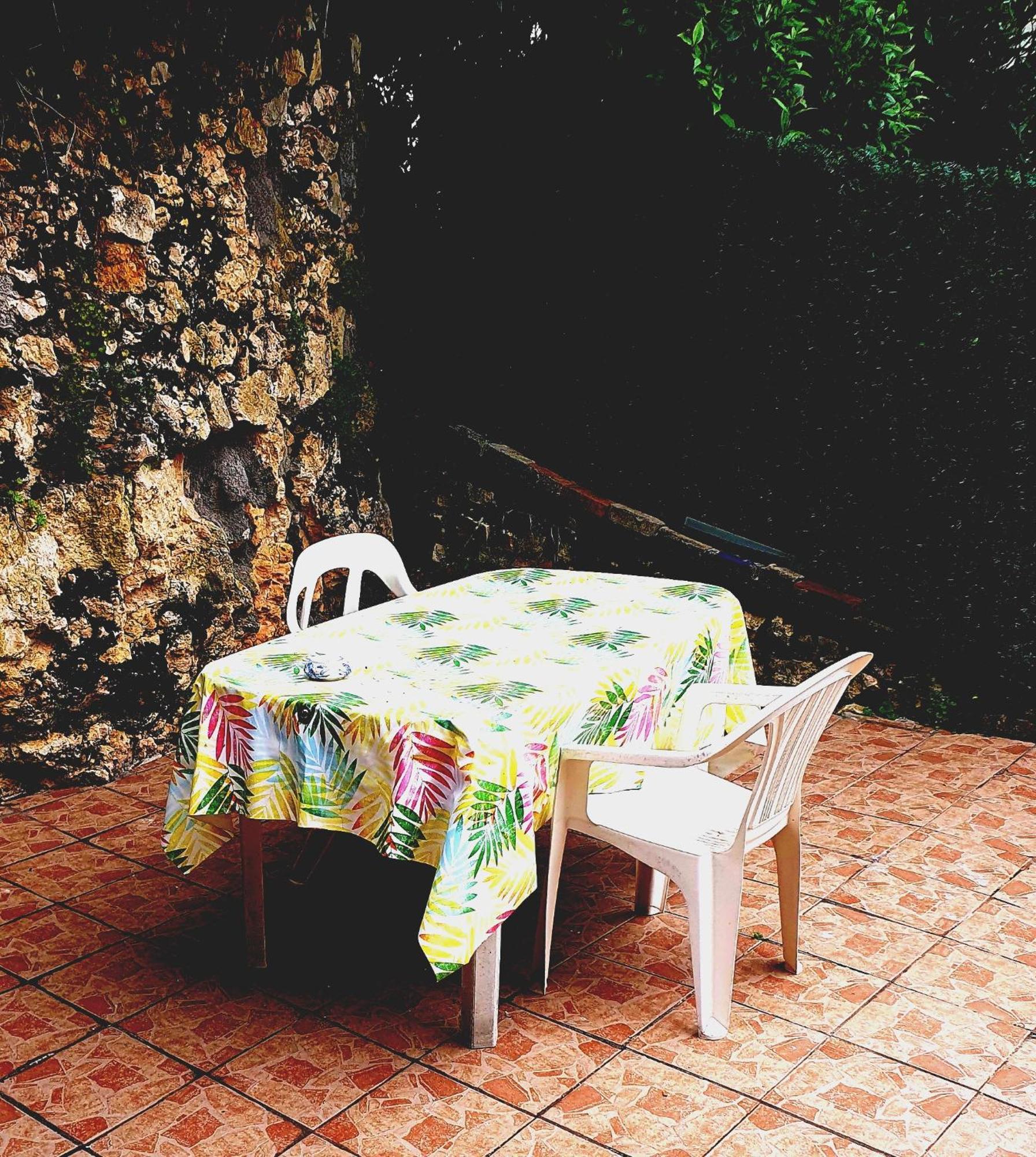Fumel Bed And Breakfast Les Roses Multicolores Du 47 מראה חיצוני תמונה